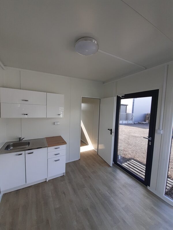 17m² Converted Living Container - Image 6