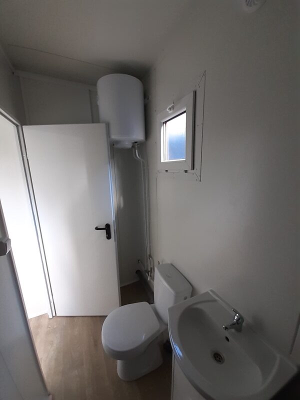 17m² Converted Living Container - Image 7
