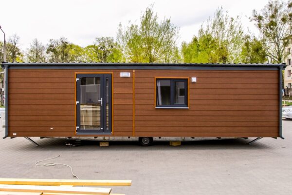 Habitable container (mobile home)